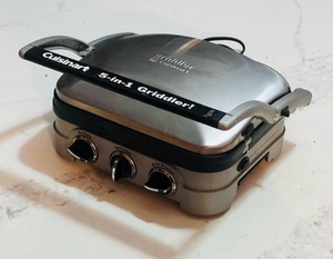lot 63 image: Cuisinart GRID-8NPCFR Countertop 5-in-1 Griddle