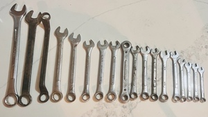 lot 89 image: Lot of 18 Assorted Wrenches