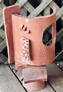 lot 126 image: Clay &amp Metal Abstract Yard Art Signed By Artist - Hazel