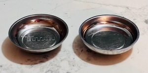 lot 147 image: Titan 11061 Mini Magnetic Parts Tray - 4-14 Round
