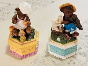 lot 166 image: Heritage House Inc. Playful Teddy Bears Sweeter Than Honey &amp Country Friends TrinketMusic Boxes