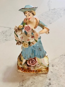 lot 168 image: Vintage 9 Tilso Hand Painted Girl With Flower Wreath Figurine&nbsp