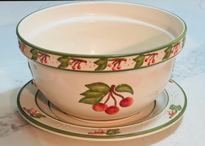 lot 190 image: Cracker Barrel 8-12 Cherries Design Ceramic Serving Bowl &amp 11-12 Serving Plate