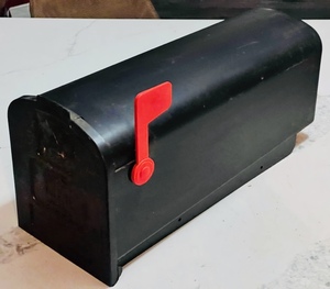 lot 214 image: Black Plastic Mail Box
