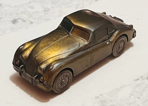 lot 215 image: 1974 Banthrico Bronze 1955 Jaguar 2 Door Metal Coin Bank