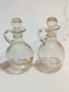 lot 218 image: 6-12 Anchor Hocking Clear Glass Cruet WStopper 10 oz Salad Dressing Dispensers