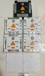 lot 227 image: Four White &amp One Black Magnetic Battery Operated LED Lights WTwo Stationary Mounting Plates for Non-Metallic&nbsp