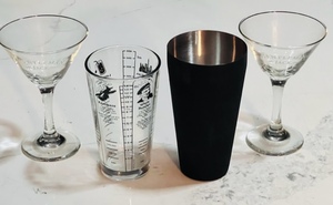 lot 235 image: Two Gentleman Jack Stemmed Glasses W Drink Mixing Set &amp Recipes