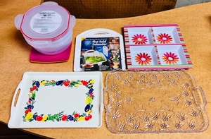 lot 237 image: New Sterilite Ultra Seals, Flatfold Colanders, &amp Other Assorted Decorative Serving Trays