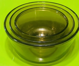 lot 252 image: Anchor Ovenware  Set of 3  AMBER NESTING MIXING BOWLS  1-Qt, 1.5-Qt &amp 2.5-Qt,