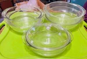 lot 259 image: 5 Pyrex ServingMixingCasserole Bowls ( Please See Pictures For Numbers )