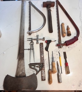 lot 270 image: Lot of 13 Vintage Tools