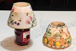 lot 313 image: Two YANKEE CANDLE Jar Toppers WOne Pomegranate Candle