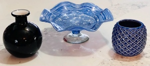 lot 378 image: Two-Toned Blue & Clear Fenton Style Candy Bowl W Nice Vases