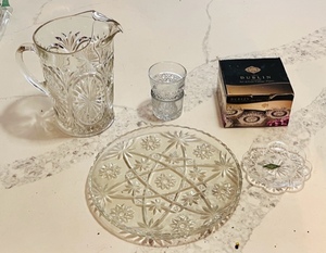 lot 379 image: Shannon Chrystal by Godinger Dublin Set of Canap Plates W Cut Glass Pitcher & Cut and Etched Glass