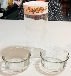 lot 383 image: Two 7 Scalloped Edge Twisted Glass Bowls & 11 Corning Ware Glass Container