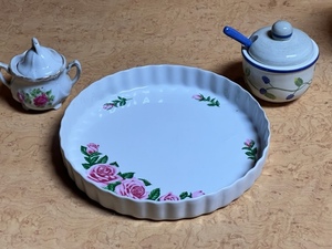 lot 402 image: Christineholm Serving Tray & Two Vintage Porcelain And Ceramic Sugar Bowls