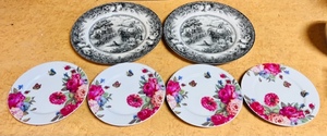 lot 410 image: Two 11 Earthenware Dinner Plates - Hayride Black by Royal Stafford & 7-12 Gracie Bone China Pink Sandras Rose Desert Plates - Set of 4
