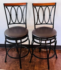 lot 25 image: Two Metal &amp Wood Trimmed Swiveling Bar StoolsChairs