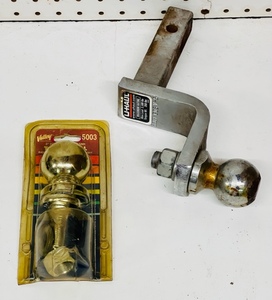lot 206 image: 2 Trailer Hitch Balls &amp Drop Hitch