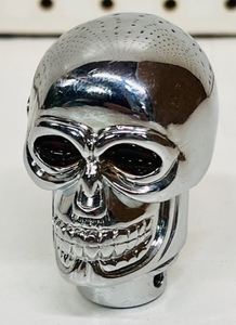 lot 221 image: Chrome Red Eyed Skull Stick Shift Knob