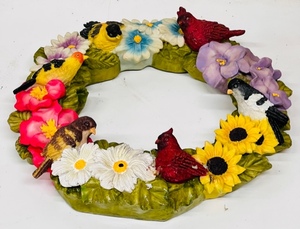lot 255 image: Floral &amp Bird Themed Ceramic Wreath