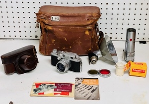 lot 103 image: Vintage Canon Rangefinder Camera w 50mm f1.8 Lens - Made in Japan