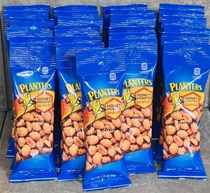 lot 114 image: Seventeen Packs of Planters Honey Roasted Peanuts - 17x Money