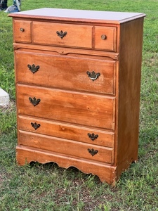 lot 153 image: Four Drawer Wooden Chest of Drawers