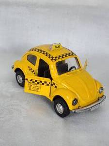 lot 70 image: Chia Pull Back Friction VW Beetle Bug Taxi