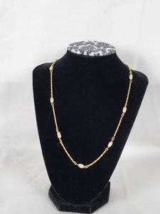 lot 110 image: Nice Gold tone and Pearl like Necklace
