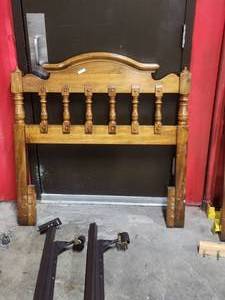 lot 271 image: Twin Headboard and Railings