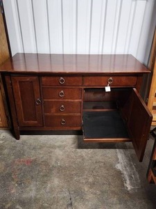 lot 3 image: Wooden Credenza