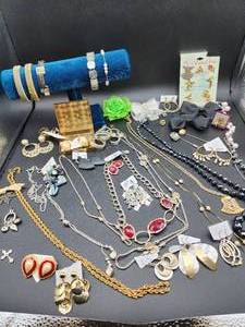 lot 43 image: Lot of Jewelry Necklaces, Bracelets, Earrings, Hope Ring and Pins
