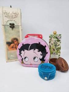 lot 57 image: Betty Boop Lunch Box, Bonjour Key Finder Box and other Storage Boxes as shown