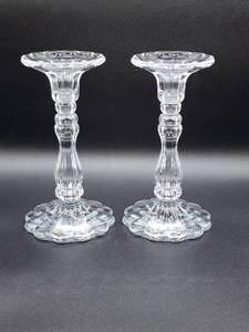 lot 77 image: 8 Candel Stick holders