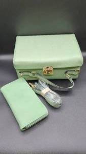 lot 102 image: Stylish Purse with Wallet and Body Strap Never used