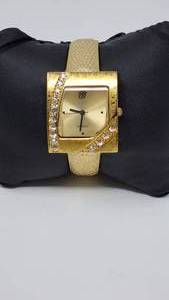 lot 106 image: Elizabeth Taylor White Diamond Rhinestone Gold tone Watch