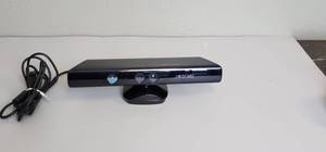 lot 136 image: xbox 360 kinect Pictured