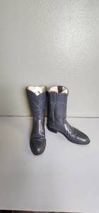 lot 178 image: Justin size 6.5B Womens Cora Round Toe Leather Grey Cowgirl Boots
