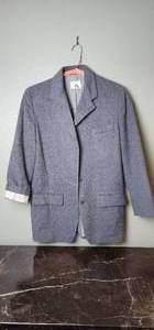 lot 198 image: Size 8 Grey Button up Blazer 100% Wool