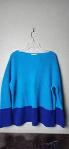 lot 191 image: Jones New York L Blue Sweater