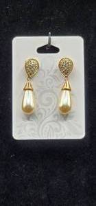 lot 216 image: Tear Drop Peal Like Earrings