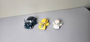 lot 246 image: Volkswagen Beetle  Bug Diecast Pull-Back SS 4701