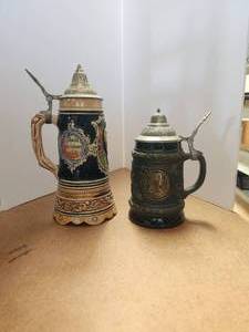 lot 11 image: Selection of 2 beer steins - one plays music
