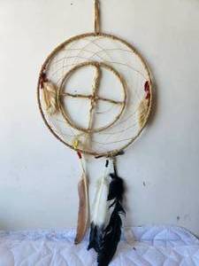 lot 22 image: Selection of 2 Dream Catcher