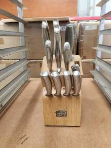 lot 61 image: Chicago Cutlery knife set in wood block