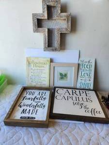 lot 66 image: Selection of Religious wall art