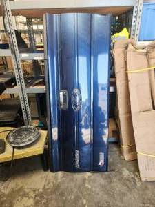 lot 233 image: Ford F150 tailgate