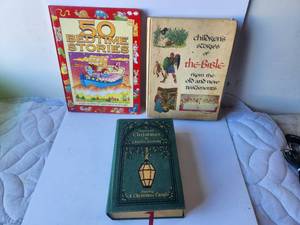 lot 149 image: Selection of 3 vintage childrens books